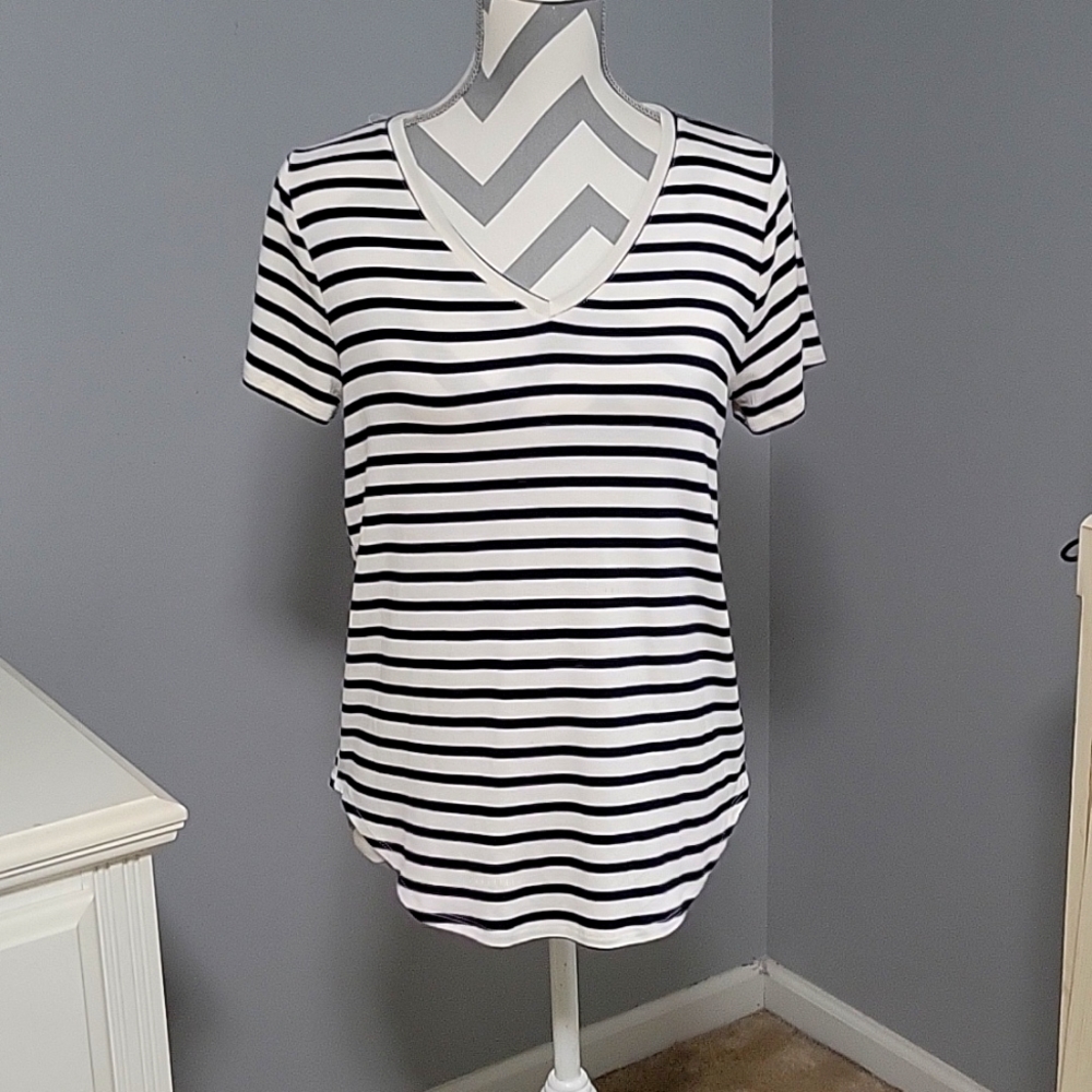 Women's top new